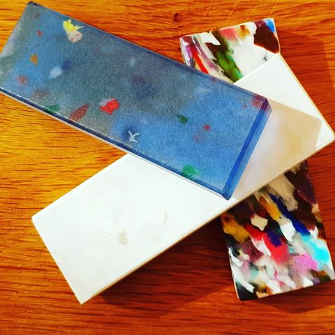 I was super excited to receive these samples from the amazing @smileplastics yesterday. Their inspiring panels are hand crafted from plastic waste - how cool is that? Ocean on the left is made from plastic packaging, Alba in the middle from yoghurt pots and Kaleido on the right from plastic bottles. I'm considering them for a current project, but when my daughter spotted them, she immediately decided we need to use them for our study which I'm also designing at the moment! The panels can be cut, moulded and shaped...and used for many applications, including outdoor projects and bathrooms.
Sustainability is hot on my agenda, so if you know of any other interesting materials or products out there, please please do let me know!
.
.
.
#sustainableinteriordesign
#sustainability
#repurpose
#responsibledesign
#ecofriendlyhome
#ihavethisthingwithcolour
#colourinspo
#colourlovers
#interiorinspo
@smileplastics
#plasticrecycling