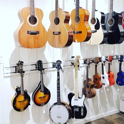 So many colors!!
Come check out our awesome new plucked string instrument collection if you haven’t already!
——————————————————
#guitar #guitarist #banjo #ukelele #electricguitar #electricmandolin #strings #color #colorful #fun #affordable #design #display #instrument #stringinstrument #stringedinstrument #forsale #fretboard #coloradoart #denverart #denver #denvercolorado #colorado #music #musician #musicians #visit #visitdenver