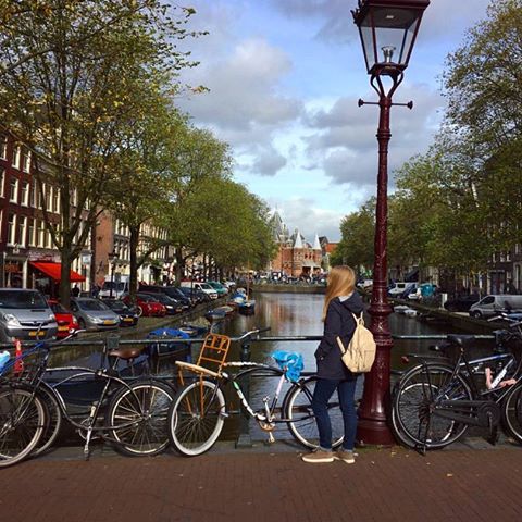 #europe #eurotrip #netherlands #amsterdam #bicycle #bridge #water #sky #houses #trees #flowers #travel #tourism #lamp #cozy #clouds #castle #boats #atmosphere #walk #streets #travelsoul #girl #turist #амстердам #нидерланды #европа #путешествие #велосипеды #прогулка