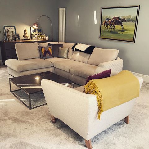 A living room in the Cotswolds design and build. By no13 . #cotswoldsinteriors #designandbuild #livingroom #colourabdtexture #cotswolds #throw #carpet #marble #sofa #art #racingart