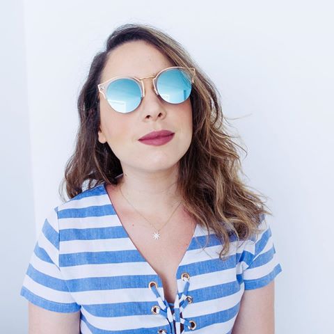 Good morning loves 💫 In Tuesday we wear blue stripe and matching sunglasses 🙌🏼 #coolray @errocafashion  #QueenEhome