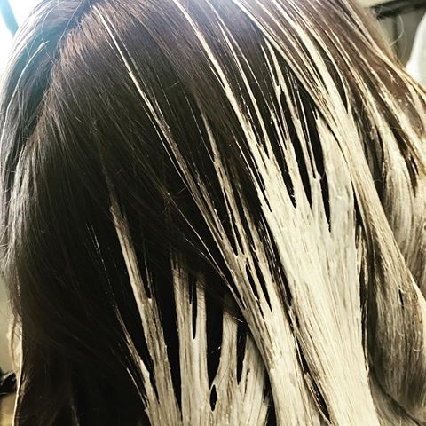 Balayage in high saturation #redkenitaly #redkenobsessed #formazione #redken #redkenready #education #redkeneducation #formazione #balayage #saturation #professionale #schiariture #deco #redkenartist #hairstyle #fashion #top #hairforhair #haircolor #highlights
