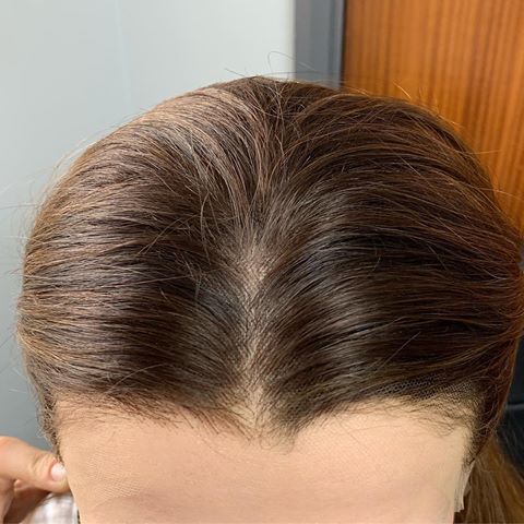 Hairline test. This wig is made on HD lace with mohair at the edge. .
.
.
#wig #lacewig #lacewigs #lacefrontwig #hair #hairstyle #instahair #handmade #tv #filmwig #wigmaker #notting #ventilating #auburn #haircolour #style #hairstyling #hairstylist