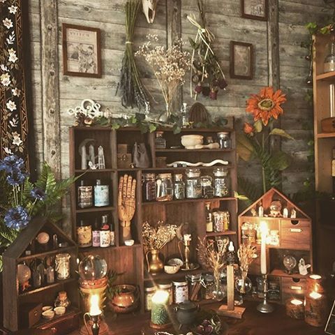 How often do you organize your altar? 🌱 •
•
•
Feature by @lena_fox_art •
•
•
#witch #witchy #witchtips #witchspells #chakra #crystals #crystal #witchcraft #greenwitchcraft #kitchenwitchcraft #babywitch #witchling #beginnerwitch #chakraalignment #balancing #spells #witchspells #bookofshadows #witchesofinstagram #witchyvibes #witchery #witchaesthetic #instawitch