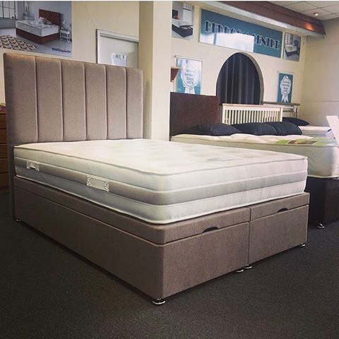 End lift heavy duty ottoman storage beds on display in store, providing you with MAXIMUM STORAGE! 📸🏡😍 FREE HEADBOARD included in Package Promotion! 🔥
Available in over 60 Colour ways & fabrics! 🎨 
Hand built in the UK by our NBF Approved Manufactures of whom we have worked with for 3 decades! 🇬🇧 FAST & FREE UPSTAIRS DELIVERY! 🚛💨✅ Proudly Yorkshire’s Longest Serving Bed Specialists! 🎉
Supplying the very best quality at an affordable price since 1978! 🕰 🌎 Visit us in store @ 34-36 Tennyson Road Barnsley S71 2LP ☎️ Contact us 01226288289 📲For more information Direct Message us online
#bed #bedroom #bedroominspo #bedinspo #mystyle #furniture #homesweethome #softfurnishing #goals #bedroomgoals #sofa #interior #interior123 #interiordesign #style #interiorstyle #decor #decoration #home #house #inspiration #love #luxury #headboard #sleep #mattress