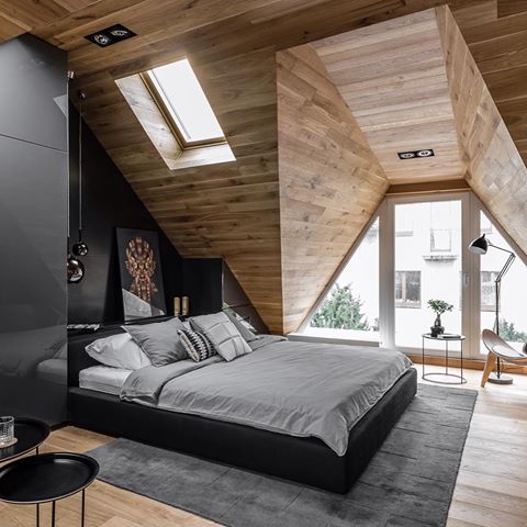 Swipe left! What do you think?
The Okrezna Attic is a 36 sqm. master bedroom following the geometry of the roof structure. With its beautiful exposed wooden ceiling and multilayer oiled oak planks, this modernly furnished bedroom has a warm and cozy atmosphere — refining and completing the bedroom’s look. This attic is designed by @michal.raca + @marta.raca and is located in #Sopot #Poland // Photos by @fotomohito.eu 
#restlessarch