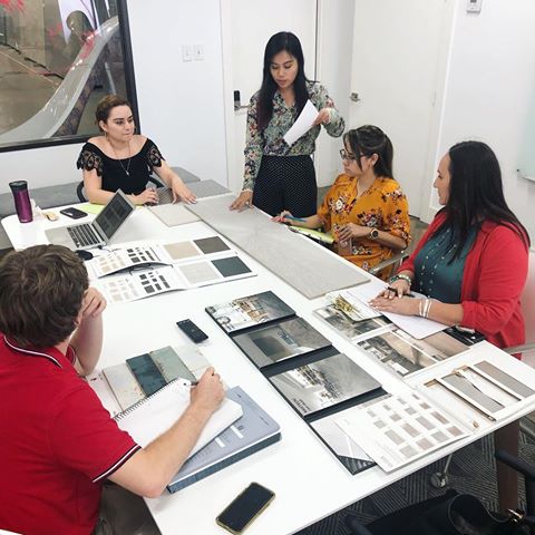 Thursdays are for Tile Trainings! 📚⭐️Our sales representatives get weekly hands-on Field Tile trainings because sometimes looking at something on the website or the computer system isn’t simply enough. Please reach out to our sales team if you want suggestions and advice on tiles, slabs and more! 🤗 #pomogranitstones