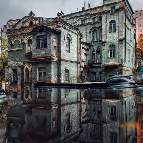 Ремесленное училище...
#shotoniphone iPhone 8  #iphone8 #streetphotography #igukraine #instagood  #ukraine_art #ukraine_blog #ukraineways #igeurope #ukraine #thebestofukraine 
#photoukraine #kyiv #vscoua #vscoukraine
#natgeoua #kyivcity #instakyiv #kyivgram #kyivtoday #visualkiev #kyivpics #kievonline
#kyivblog #street_vision #вставайиснимай #thetwinsseries #s1mple_shots #kyivbylocals #abandonedafterdark