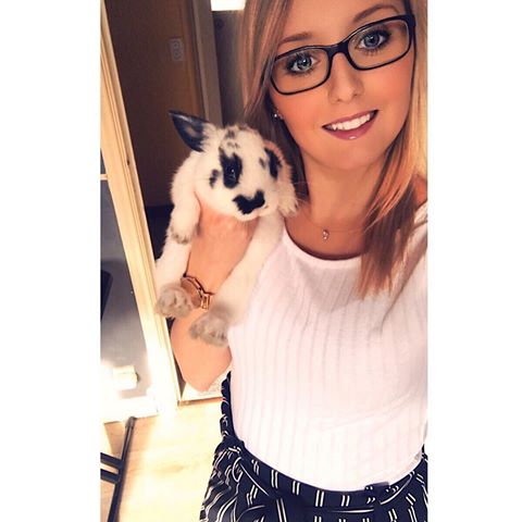 Vous : « T’es chiante avec tes lapins »
Moi: ... 🤷🏼‍♀️ #lapin #rabbit #bunny #bunnygirl #fluffy #animals #girl #girls #chanel #blackandwhite #black #and #white #outfit #inspiration #dontcare #addicted  #smile #happiness #instagood #instagram #like #love #likeforlikes #likeforlike #followforfollowback #follow4followback #likeforfollow #instadaily #instaanimal 🐰