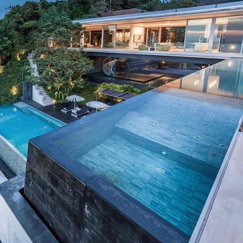 Just simply stunning.
———————————————————
For more follow @fancy.homes 
Picture/Video is not taken by us, all rights belong to their owners. DM for credits.
#houseaddictive#homeoftheday#houseoftheday#modernhomes#millionairehomes#beautifulhouse#designbuild#housedesign#residentialdesign#interiorlovers#realestatephotography#villas#houseandhome#housebeautiful#modernhome#luxuryrealestate#moderndesign#instahouse#luxuryvilla#homedetails#beautifulhome#exteriordesign#mansion#house#home#architecture#realestate#homes#luxury