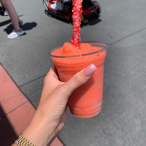 Could definitely do with one of these slushes in this weather!! 🤯