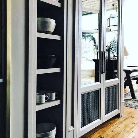 Love this metal antique grill and mirrors on this refrigerator! But I would constantly be cleaning it?
.
.
.
.
.
#Design #InteriorDesign #LuxeLife #LuxeLifestyle #Homes #Houses #RealEstate #Realtor #RealtorLife #LoveWhereYouLive #interiors #interiordesign #style #decor #homes #houses #trends #housetrends #luxurylifestyle #homes #houses #realestate
