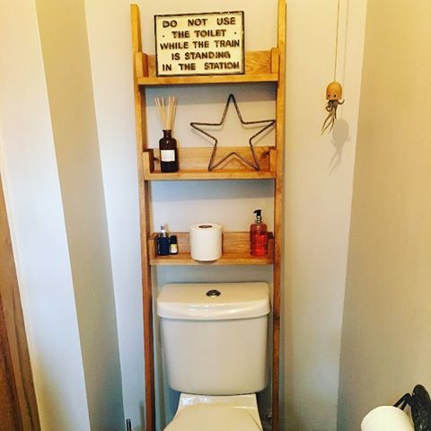 • Rustic Toilet Ladder • —————————
.
Sunday comes around far too quick 😳. After a couple of days away in Barcelona, it is back to it tomorrow with plenty of orders to catch up on 🇪🇸. However, we have been cheered up with this lovely image from Amy who has sent across a picture of her Rustic Storage Ladder that looks fabulous in her bathroom. .
#toiletstorage #ladderstorage #bathroom #bathroominspo #bathroomstorage #interior124  #rusticdecor #myhousethismonth #barcelona #midcenturymodern #myfabhome #myperiodhomestyle #walltowallstyle #myspaceanddecor #colourmehappy #myhyggehome #spotthenewtrend #mybohotribe #bohoinspired #vintagedecor #rustic #handmade #halifax #showhometop5 #northernhomesuk #cornerofmyhome #handmade #picoftheday #peepmypad #styledupinterior