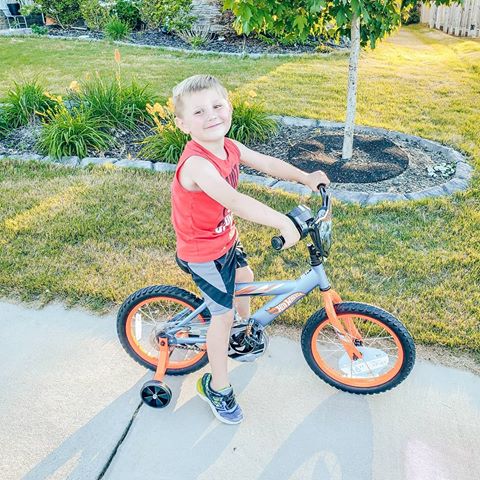Poor kid was riding Quinn's tiny Frozen bike that was fully equipped with a flat tire🤣 it was definitely time for an upgrade! Thanks mimi!
•
•
•
#everydaymoments #letthembelittle #thatsprecious #letthekids #childhoodunplugged #livethelittlethings #thehappynow #petitejoys #augustaga
