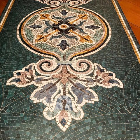 FLOOR MAT made in France 🇫🇷 #mosaic #floor #floormat #kitchen #inlove #bathroomfloor