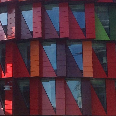 If a building can be fun... #architecture #arkitektur #architecturedetail #colour #color #färg #fönster #window #windows #kuggen #iphone #lindholmen #göteborg #gothenburg #sweden