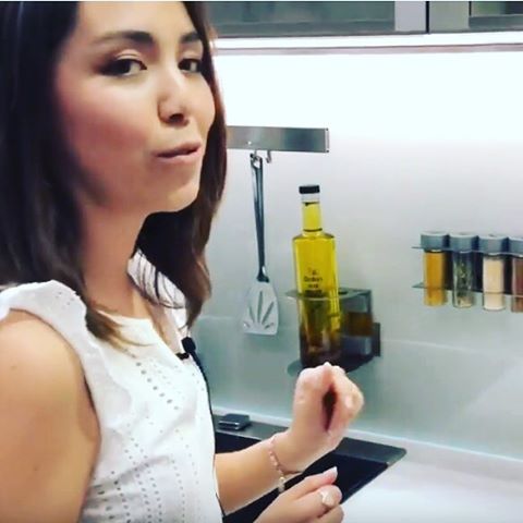 Magic or Dynamic? Give a look to the video of the @cucinelubeofficial CLOVER model composition on display until 5th May at the @melbournehomeshow (Melbourne Exhibition Centre, South Wharf) 🇦🇺and see the beautiful Carla from @madeinitalykitchens explaining how a bottle of olive oil can be suspended in the middle of the splashback. .>>The full video is available on our IGTV channel 📺
#cocinas #kitchen #kitchendesign #cuisine #cuisines #architects #kuchen #italiandesign #cucine #miamidesigner #homedecore #interior #design #designinterior #home #kuhnie #interiordesign #interiorismo #homedesign #maison #cucinelube #newyorkdesigner #итальянскиекухни #кухнииталии #contractor #ladesigner #realestate #lubecucine #designinspiration