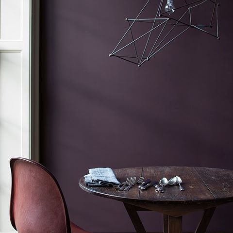 Create a feature space where guests can sit and stay awhile. As the world’s first Soft Touch Matte paint, CENTURY carries an attractive ambiance. #experienceCENTURY
.
.
.
Wall // Açaí R8, CENTURY