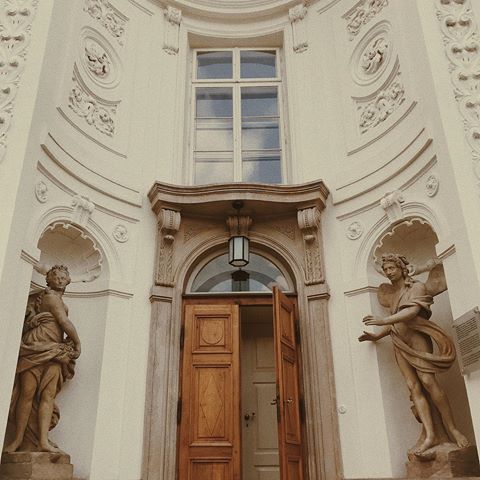 📍 Warsaw, Poland  #poland #polska #warsaw #warszawa #photographer #photography #photo #pickftheday #doors #beige #vintage #beginingphotographer #architecture #monuments #windows #instagram #likeamone #l4l #f4f #lazienkipark #lazienkikrolewskie