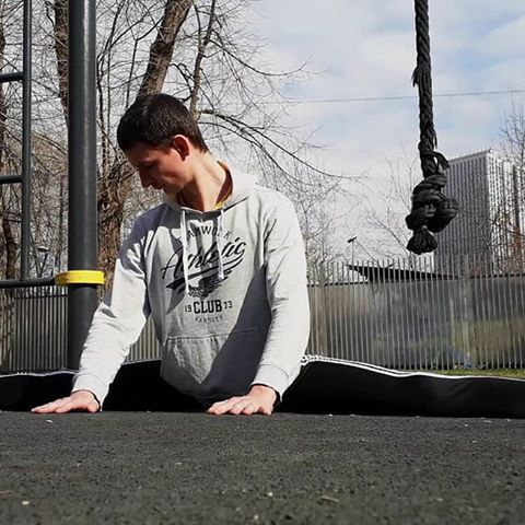 #flexibility #flexiblepeople #flexibilitytraining #flexible #spagat #split #splits #spliteverywhere #sidesplit #middlesplit #contortion #contorsionist #stretching #gymnastics #gymnast #sport #training #yoga #yogaeverywhere #yogaeverydamnday #fitness #pilates #motivation #ПоперечныйШпагат #шпагат #шпагаты #растяжка #гибкость #стретчинг #тренировка