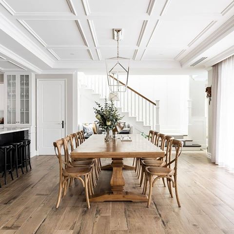 @brianburkehomes - • AWARD WINNER • The craftsmanship of this ceiling is second to none. This timeless Hamptons inspired home won its category in the 2019 Housing Excellence Awards. .
#brianburkehomes #brianburke #hamptons #luxe #casa #luxurycustomhomes #wacustomhomes #customHomes #home #instahome #instainterior #interiors #perthhomebuilder #perthhomes #perth