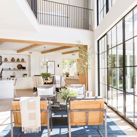 •The sky is truly the limit in this lofty space! Steel windows to our right + a bridge view to our left make this atrium space all too gorgeous!• #brandonarchitects
______________________________________________
Builder: @peteblackci 
Interior: @brookewagnerdesign 
Landscape Design: @gardenstudiodesign 
Lens: @tessaneustadt
.
.
.
.
#architect #architecture #mydomaine #architecturelovers #luxury #newbuild #thatsdarling #homedesign #inspiration #customhome #dreamhome #hgtv #homesweethome #homeinspo #newportbeach #california #houzz  #interiordesigngoals #instagood #photooftheday #newhome  #instadaily #instalike #picoftheday #realestate #archidaily #arquitectura #interiordesign #atrium