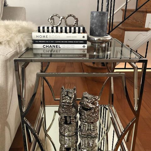 SUNDAZE🖤
End table deets, because details matter!!
What’s your favorite table accessories in your home?
.
.
.
@plot_twist_design @zgallerie 
Plot Twist Design, Plot Twist Home 
#livingroomdecor #living #livingroom #livingroomideas #endtable #tabledecor #decor #decorinspo #decorationideas #luxe #luxeathome #interior #interiordesign #interiordecor #interiordecorating #myhome #homestyle #homestyledecor #interiorstylist #interiorstyle #homeinterior #instahome #homesofinstagram #interior_design #house #housebeautiful #interiorismo #interior123 #plottwistdesignedit #zgallerie