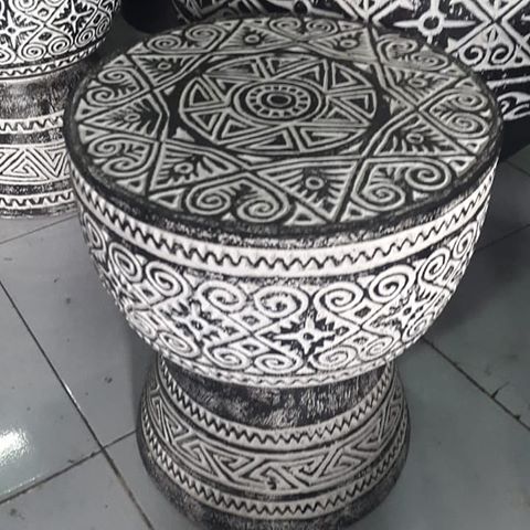 Tribalstool for exports. Beautifultribal exports for bohemian homeliving.  Ready to send by container today.  #bedroomideas #bohemianonlinestore #boohoo #coastalliving #coastalartonlinestore #bedroom #ideas #design #designer #luxury #interior #modern #bed #decor #decoration #homes #decorating #room #project #deco #homedecor #homemade #detail #decoracioninteriores #decoraciondeeventos #lamp #decorator #art #newcollection  #newcollections