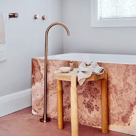 What?! 😮 1. Who knew that a rose-gold marble bath existed? 2. How is it this beautiful? 💕🙌
_______________________________________
@norsuinteriors #rosegold #bath #freestandingbath #love #marbled #marble #bathroomdesign #bathroomgoals #bathroomideas #inspiration #wow #statementpiece #stunning #colourpop #bathroomdecor #bathroomrenovation #luxurystyle #luxuryinterior #homestyle #interiorstyle #interiordesign #interiorinspiration #interiorinspo #interiorstyling #dublin #dublinireland #property #perfectproperty #perfectpropertyie