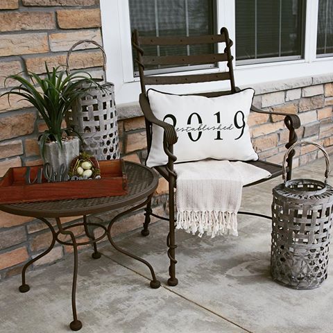 Welcome to Spruced Surroundings! May all who enter as guests leave as friends ðŸ�ƒ The principle on which we base our customer service. ðŸ�ƒ This look is natural & peaceful, whether indoors or out itâ€™s a beautiful addition to your home. ðŸ�ƒ Visit our Online Boutique today for unique & special decor (Link In Bio)
#welcomehome 
#welcome 
#friends 
#makeitgreat 
#interiorlovers
#makeitbeautiful
#homeinspiration
#interiorlove
#coastalhome
#lakehousedecor
#interior123
#interiordesire
#interiordetails
#interiorforinspo
#interiorstylist
#houseenvy
#homedecorideas
#myhomevibe
#eclecticdecor
#currentdesignsituation
#howwedwell
#myhousebeautiful
#housegoals
#instahomedecor
#instadecor
#makehomeyours
#love
#bestoftheday
#sprucedsurroundings