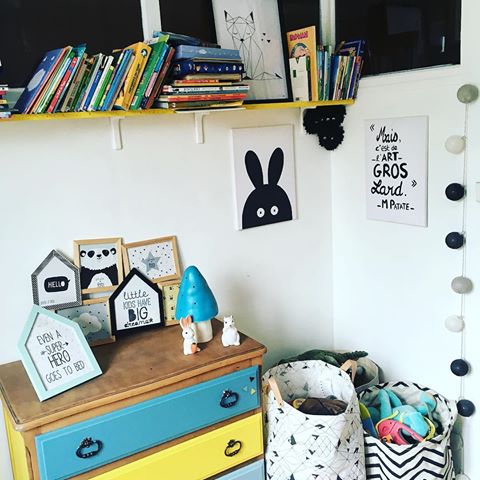 Qui dit petite maison dit... beauuucoup d’imagination! 😁 .
.
.
.
.
.
.
.
#interior #interiordesign #homedecor #homesweethome #homegoals #scenography #photoshoot #decohome #myhome #madecolifestyle #madecoamoi #instagram #picoftheday #stylishkids #kidsofinstagram #kidsbedroom #toddlerroom #childroom #decoinspiration #bedroomdecor