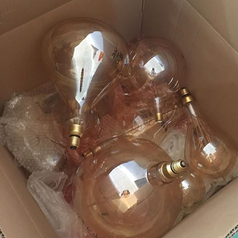 My life working with bulbs.  #filamentbulb #lamp #light #filamento #bulb #ledlights #led #design #interiordesign #interior #home #lamps #vintage #vintagebulbs #life #led #bulbfactory #factory #homegoods #homedecor #work #lighting