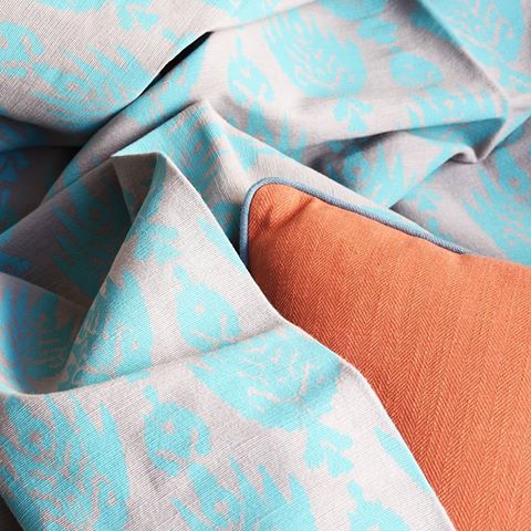 Ikat on Satin. Kalamkari on Cotton. Bold hues in luscious Velvet. There's one for whatever your design demands. Fabrics are variables we fit into the interior decorating equation that makes your house a home.
.
.
.
.
.
.
.
.
.
.
#fabricfriday #fabric #indianfabrics #interiordecoratingideas #interiorismo #interiordecoratingideas #interior_delux #interior_design #home #DIYHOMES #lovefordesign #lovefordecor #cottonsandsatins