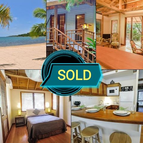 SOLD ‼️Congratulations 🎉 to my buyers on the purchase of this duplex🏘️ in Palmetto Bay 🌴 🏖️ I'm grateful to have worked with you and your family during this process 😊
.
.
For Real Estate Deals contact 👇
roatancaribbeanproperties.com ⬅️
.
.
#dreambig #soldhome
#realestateinvestments #caribbeanproperties #caribbeanhomes #realtoronduty🌴🌴 #realtorlife #realestateroatan #island #islandlife🌴 #paradise #homedecor #buyroatanrealestate #realtor #happyfamily #investing #caribbeanlifestyle