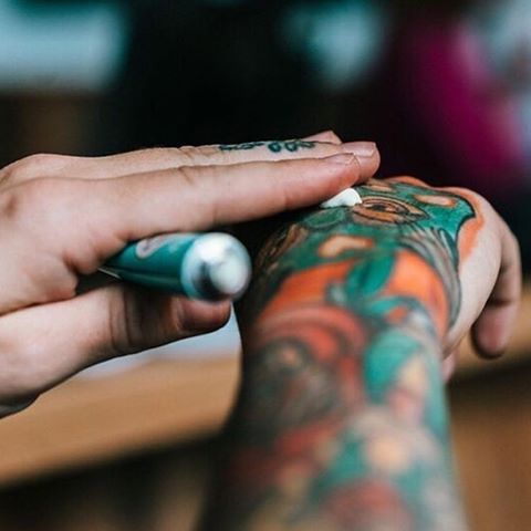 Balm tattoo Original ✨
SAVE TIME ORDER ONLINE 😜🙌🏽
Are you a professional tattoo Artist?
Register online! Click in BIO 😊 @balm_tattoo 🌱
Click BIO to purchase ONLINE ⚊⚊⚊⚊⚊⚊⚊⚊⚊⚊⚊
❣ Double tap if you like
💡Turn on notifications for daily updates
⚊⚊⚊⚊⚊⚊⚊⚊⚊⚊⚊
All right are reserved to their rightful owner (s)
⚊⚊⚊⚊⚊⚊⚊⚊⚊⚊⚊⚊⚊⚊⚊⚊⚊
#balm #Balmtattoo #balmproteam #dragonsblood #dragonsbloodbutter #inkedup #bestink  #tattooworkers #tattoos #tattoo #ink #inked #inkaddict #inkspiration  #amazingtattoo #tattoolover #tattooedgirls #tattooedwomen #tattooflash #tatts #tattooist #tattoosinblack #tattoolifestyle #tattoolove #amazingink #tattoostagram #tattooinspiration #tattoowork