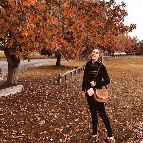 May this be the season you keep on creating. Even in uncertainty. Even in the waiting. - @morganharpernichols 
#quietinthewild #outdoors #seasons #autumn #capturequiet #stylingtheseasons #beautiful #ootd #friendsofph #styleblogger #nature #photography #boyfriendsofinstagram #autumnleaves #fall #travel #hygge #homely #gloomandglow #slowandsimpledays #ofcosymoments #theslowdowncollective #photo #landscape #tree #plantsofinstagram