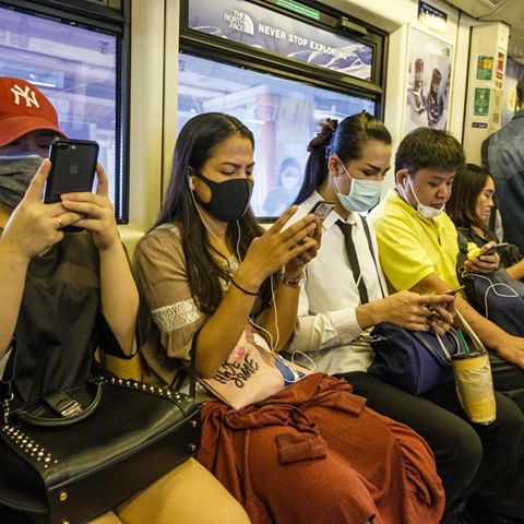 Bangkok was recently in a months-long smog crisis. 437 schools were shut down, and people are staying indoors. Pollution from vehicles, industry, and agricultural are making the city unliveable. 
More public transport is just one of the solutions for clean air. #WorldEnvironmentDay
.
.
📸: Arnaud Vittet / Greenpeace, January 2019
.
.
.
.
#greenpeace #nature #airpollution #climatecrisis #climatechange #fossilfuels #publictransport #cleanair
.
.
.
This post was edited to include correct date.