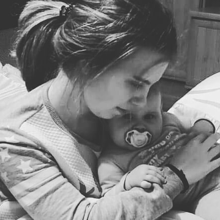 Z małym bąbelkiem 💗😁 Uwielbiam to zdjęcie 😁 #baby #siostrzenica #ciocia #2019 #cute #polishgirl #poland #girl #blackandwhite #śpiochy