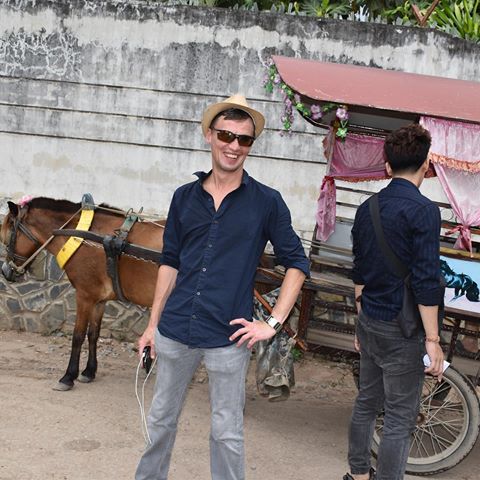 That’s the real #TukTuk with the #horse. The thing in #Thai is fake ;)
Вот это настоящий #ТукТук с лошадкой. А то что в #Тае - жалкая подделка ;)
.
#лошадь #лошадка #Тай #вьетнам #азия #asia #vietnam #mekong #меконг #путешествие #travel #traveling #travelingphotography #aroundtheworld #вокругсвета