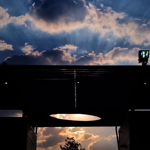 DÃ©tail circuit Bugatti
#sarthe #lemans #lemans24h #24hlemans #sunsetlovers #sunset #sky #coucherdesoleil #amazinglemans #lemanssurprend #lemanstourisme #architecturephotography #architecture #sarthedecouverte #sarthetourisme #tourismeensarthe #igerssarthe #igersfrance