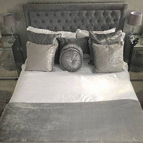 And relaxxx... It’s been such a busy weekend, lots of boozing with the girls and today has been filled with lots of little bits with the house. One things for sure I can’t wait to get into bed tonight ❤️ Hope you’ve all had a lovely weekend xx
_______________________________________________________
#greydecor #furniture #bedroomdecor #bedroominspo #insthomes #instabedroom #decor #homedecor #homedecoration #homeinterior #homeinspiration #grey #white #firsttimehomebuyer #housetohome  #luxurybedconpany #instainspo #housetohome #firsttimebuyer #ideas #bed #isabellabed #velvet #pompom #mirroredfurniture #interior123 #buttonedheadboard #silver #wallpaper #ilovewallpaper